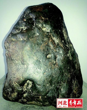 主页 产品展厅 >玻璃陨石色黑如漆值多少钱   陨石的三大特征 据收藏