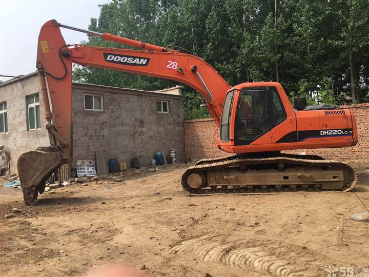 斗山大宇2207二手挖掘机19万转让包送货到家