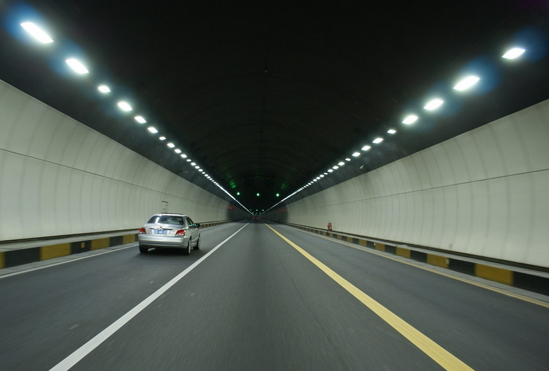 大功率led隧道灯定制